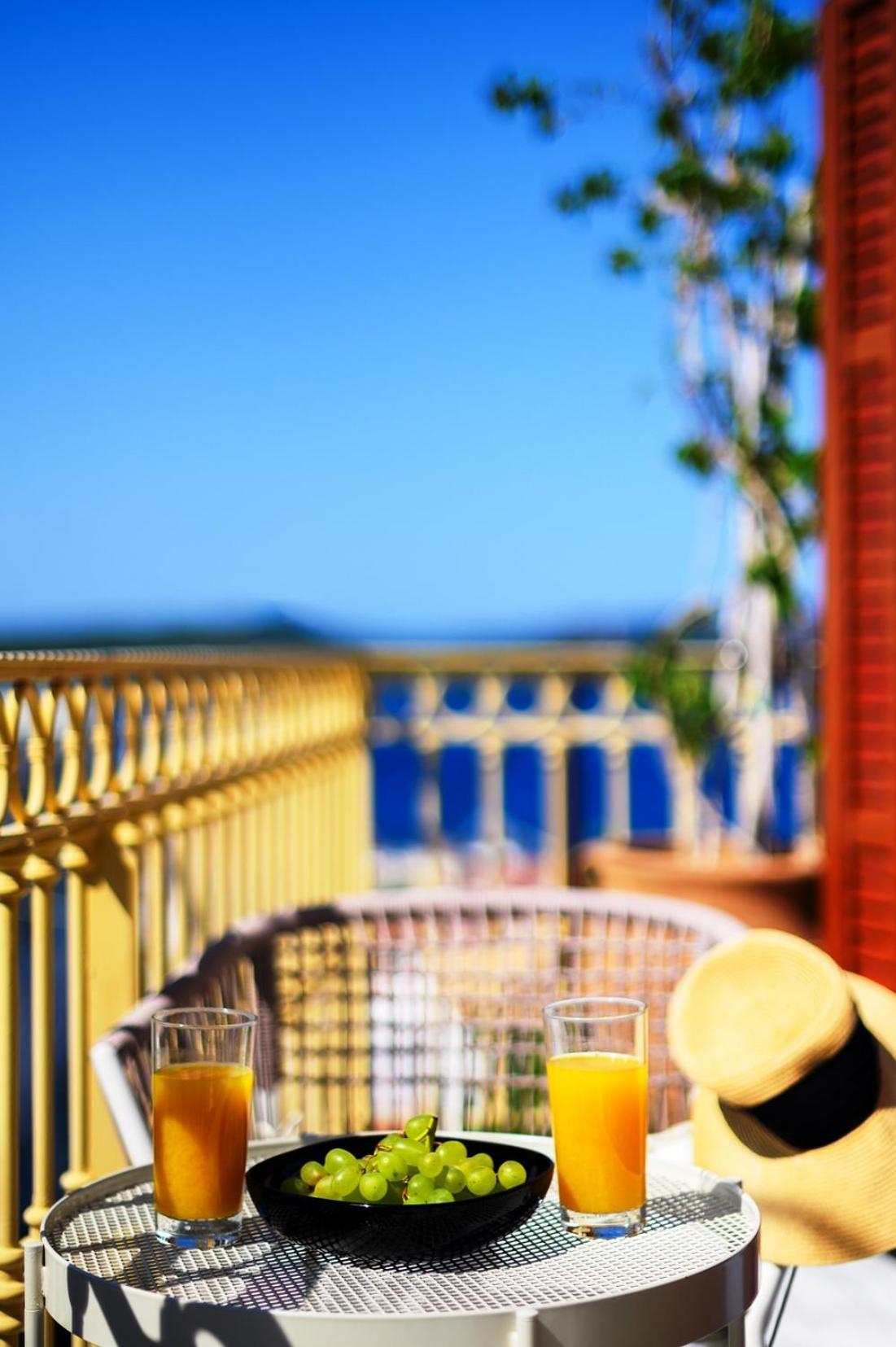 Blue Sky House Lejlighedshotel Pylos Eksteriør billede