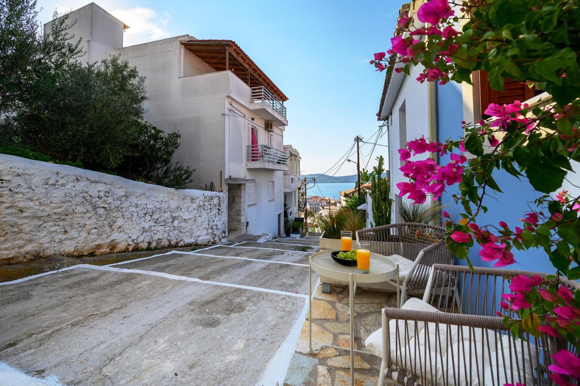 Blue Sky House Lejlighedshotel Pylos Eksteriør billede